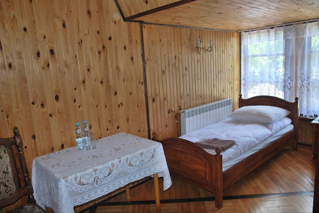 Palac W Czyzowie Szlacheckim Czyzow Szlachecki 外观 照片
